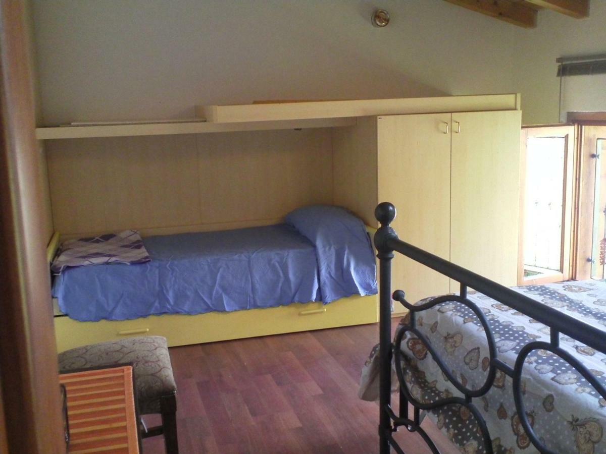 B&B I Ghiri Canzo Bagian luar foto